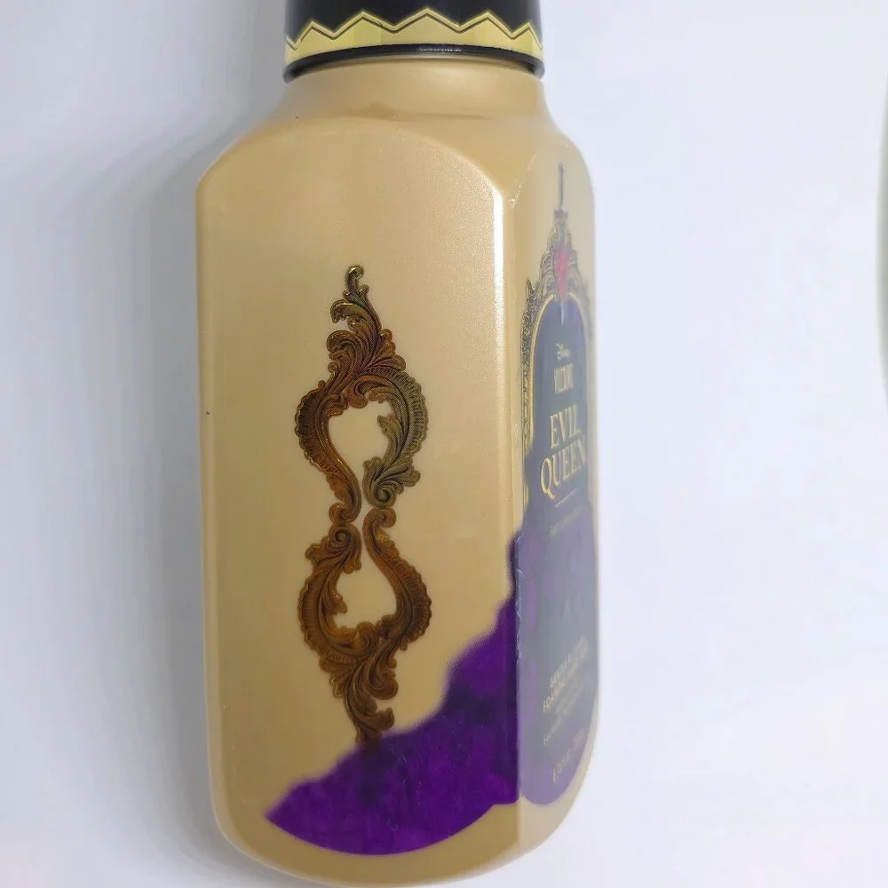DISNEY VILLAINs EVIL QUEEN Bath & Body Works Foaming Hand Soap - Limited Edition